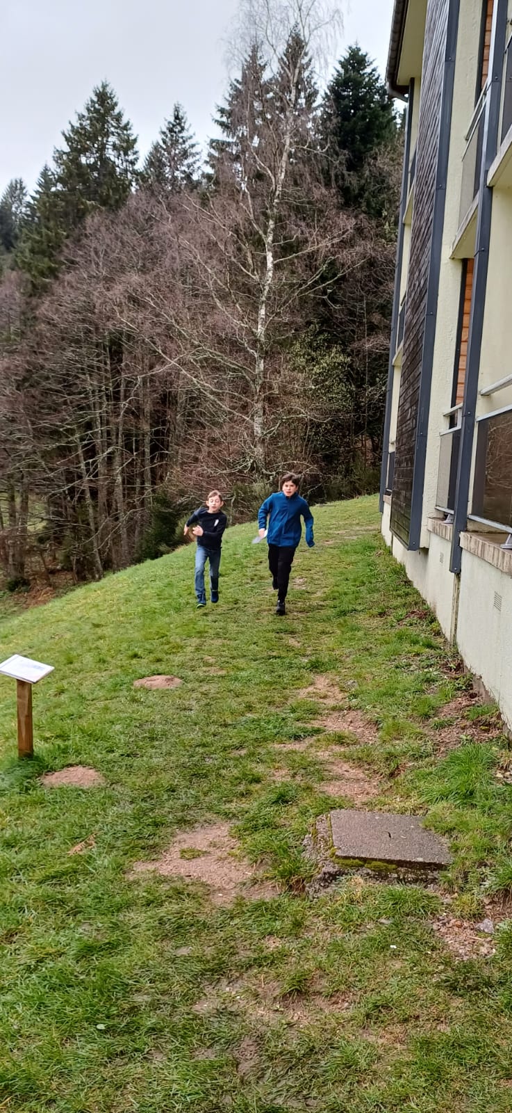 Mercredi 3 avril : … après midi sous la pluie (mais avec des accalmies)